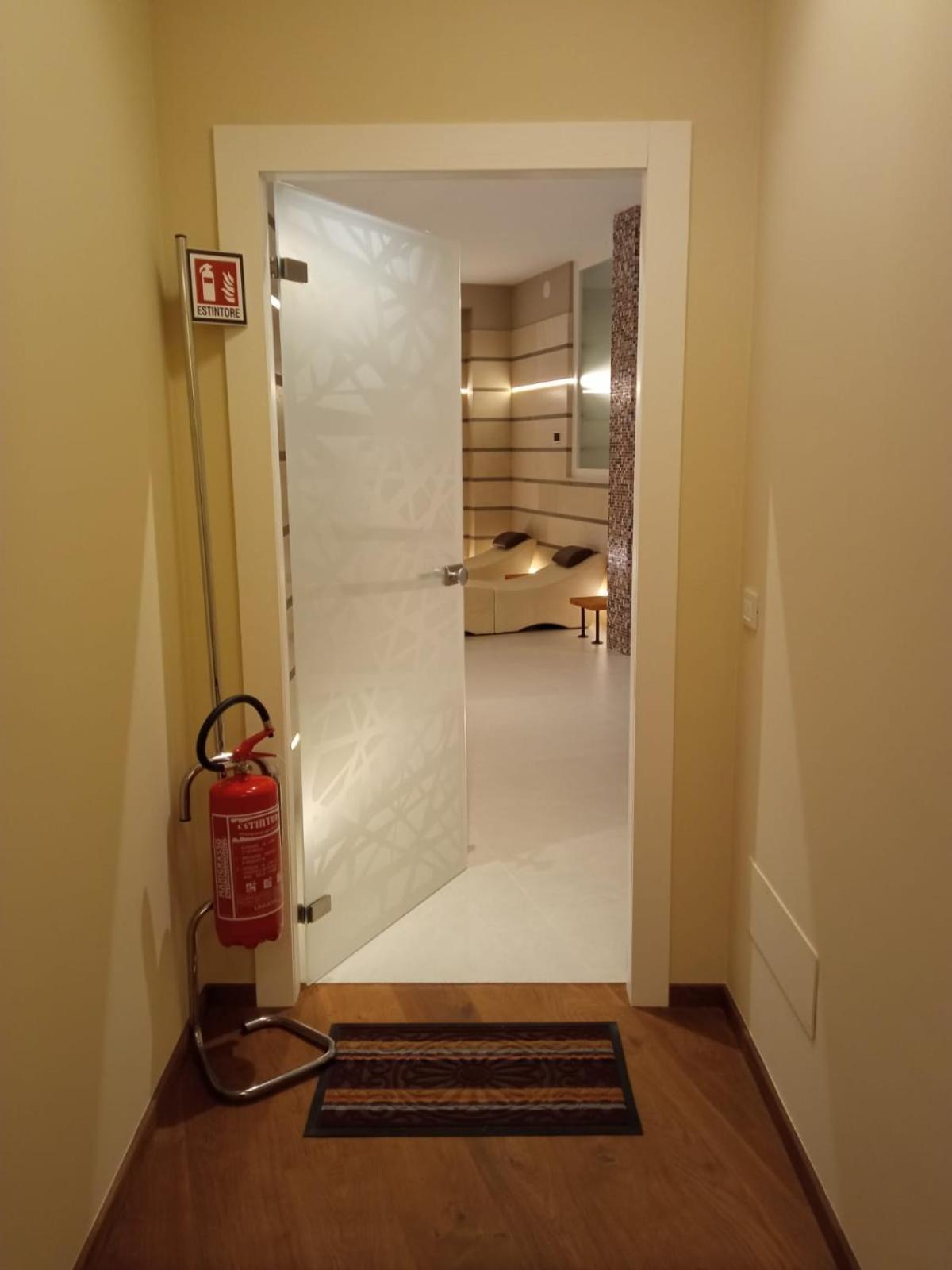 "Corte Mopps" Citta Della Ceramica Grottaglie - Spa Elysium Luaran gambar